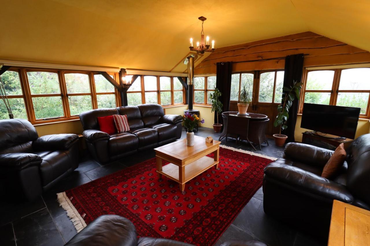 Guest house Bryngolau Brechfa